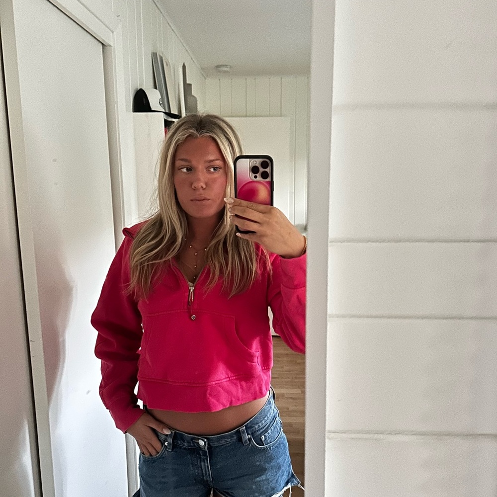 Pink Lululemon quarter zip sweatshirt scuba!